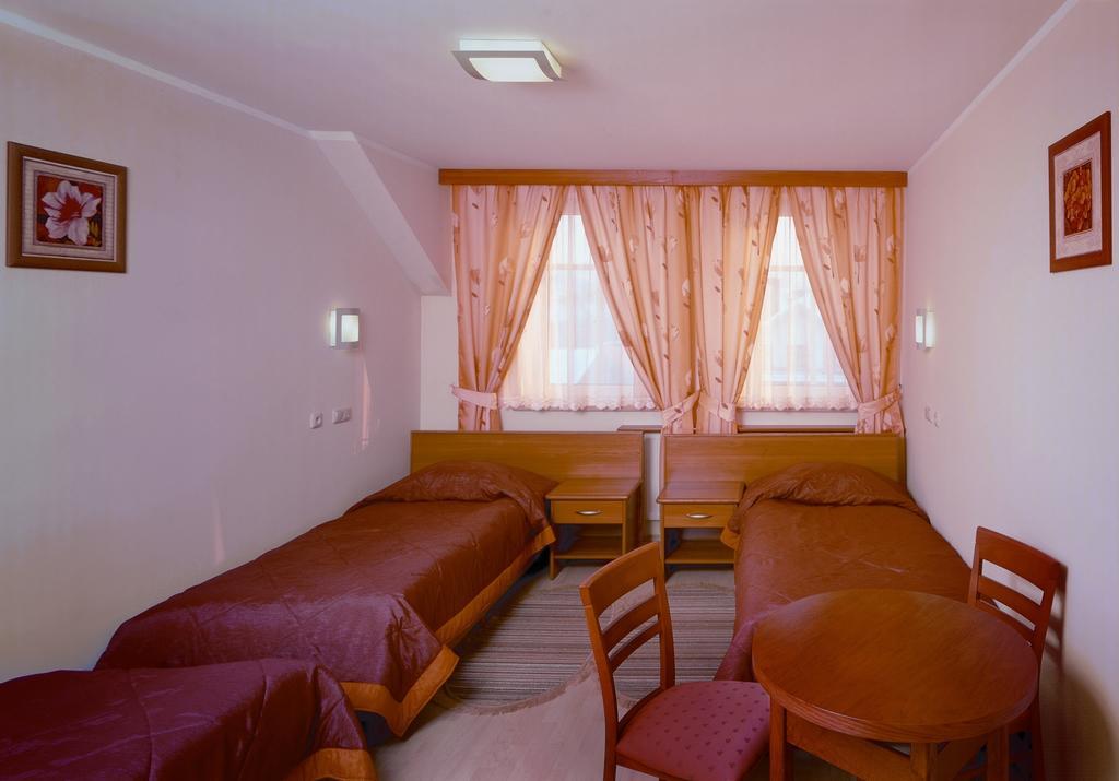 Hotel Sutoris Bochnia Room photo